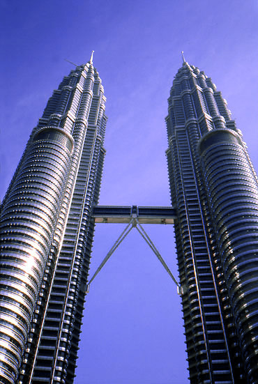 petronas_towers_kl_malaysia